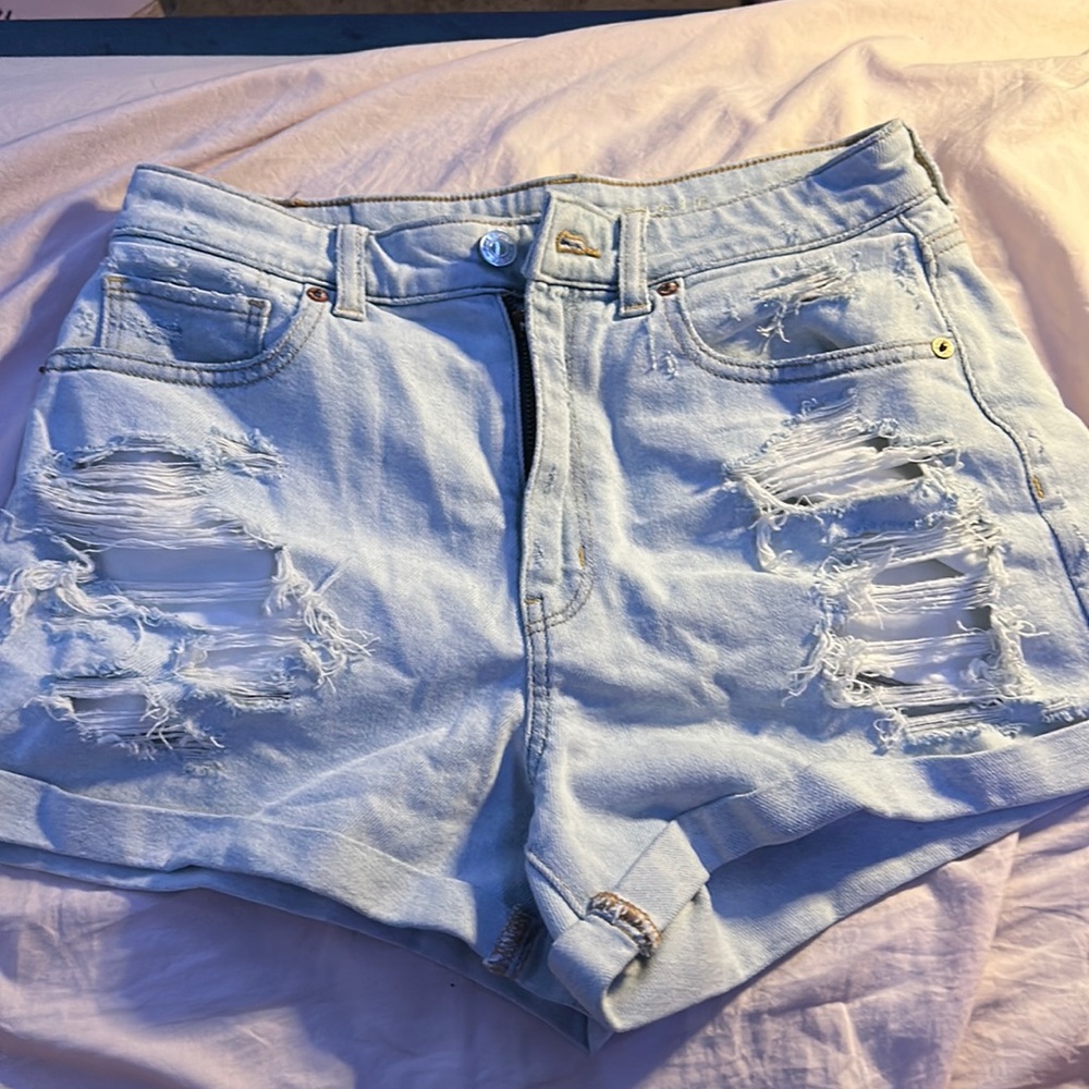 Light blue stretchy American eagle jeans never worn